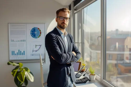 Comparatif détaillé des stratégies d’investissement entre panneaux solaires et rénovation énergétique globale d’un logement